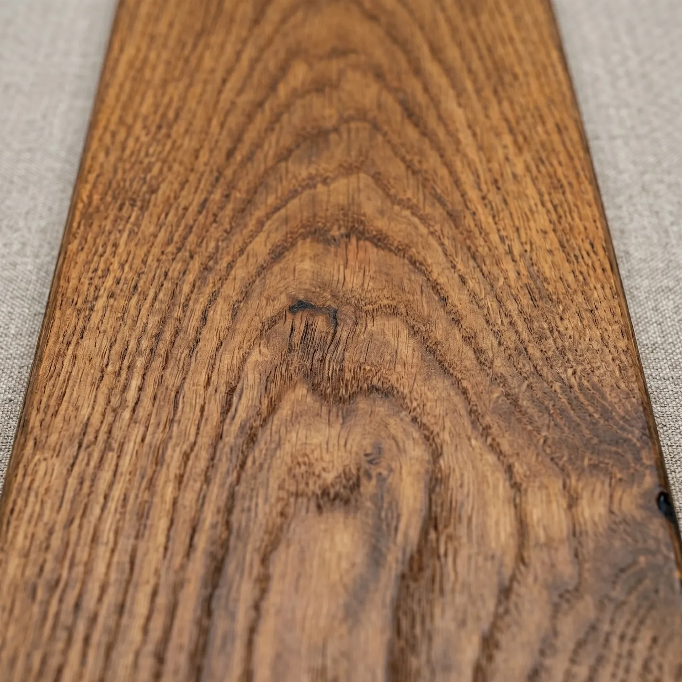 Warm oak finish — honeyed depth